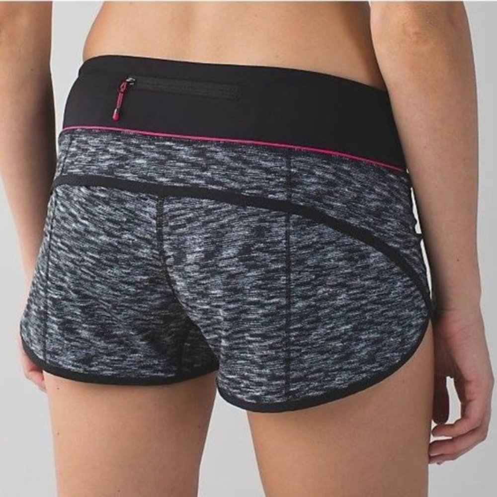 Size 4 - Lululemon Speed Short  Dramatic Static